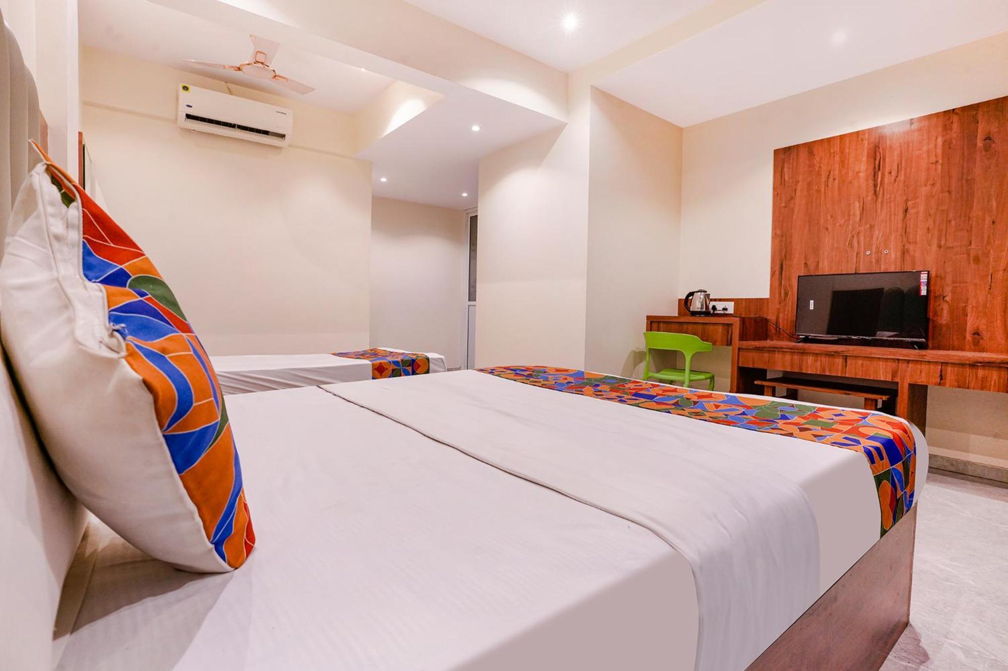 Fabexpress Utsav Residency - Nr Panvel Hotel Jāmb Eksteriør billede