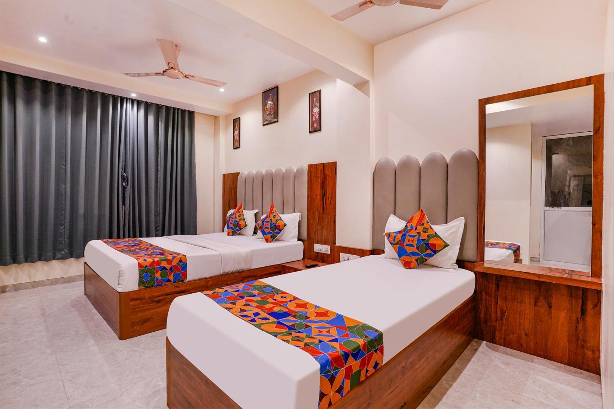 Fabexpress Utsav Residency - Nr Panvel Hotel Jāmb Eksteriør billede