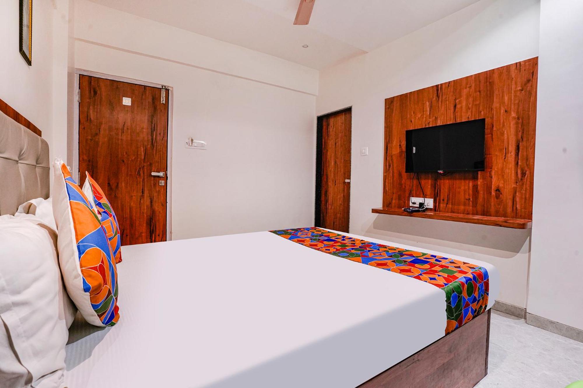 Fabexpress Utsav Residency - Nr Panvel Hotel Jāmb Eksteriør billede